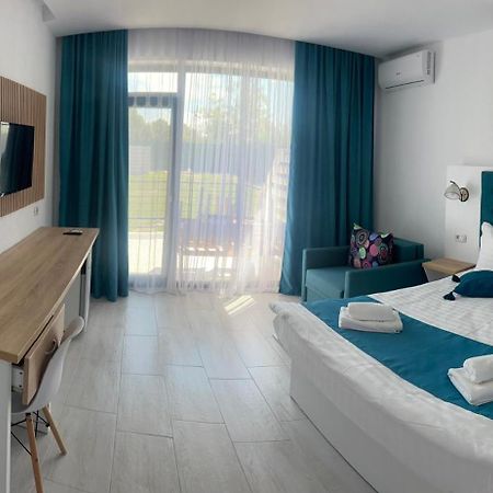Sea Star Hotel 2 Mai Bagian luar foto